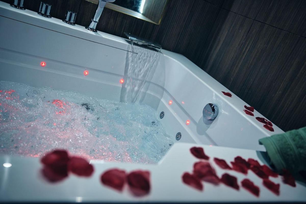 Le Petit Sensual Bali Option 300m Place Stanislas *